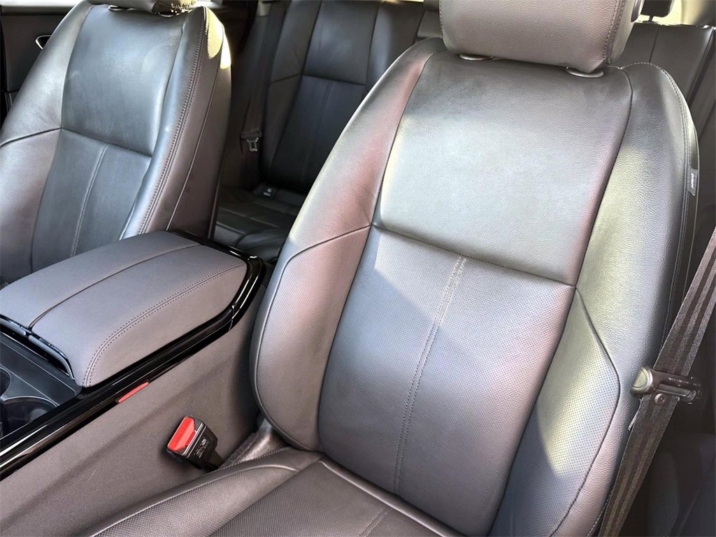 New 2026 Land Rover Range Rover Velar Dynamic SE image 15