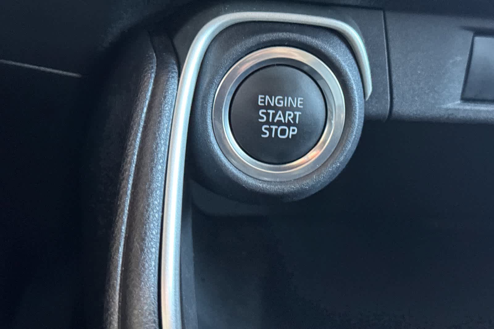 Used 2025 Toyota Grand Highlander FWD image 25