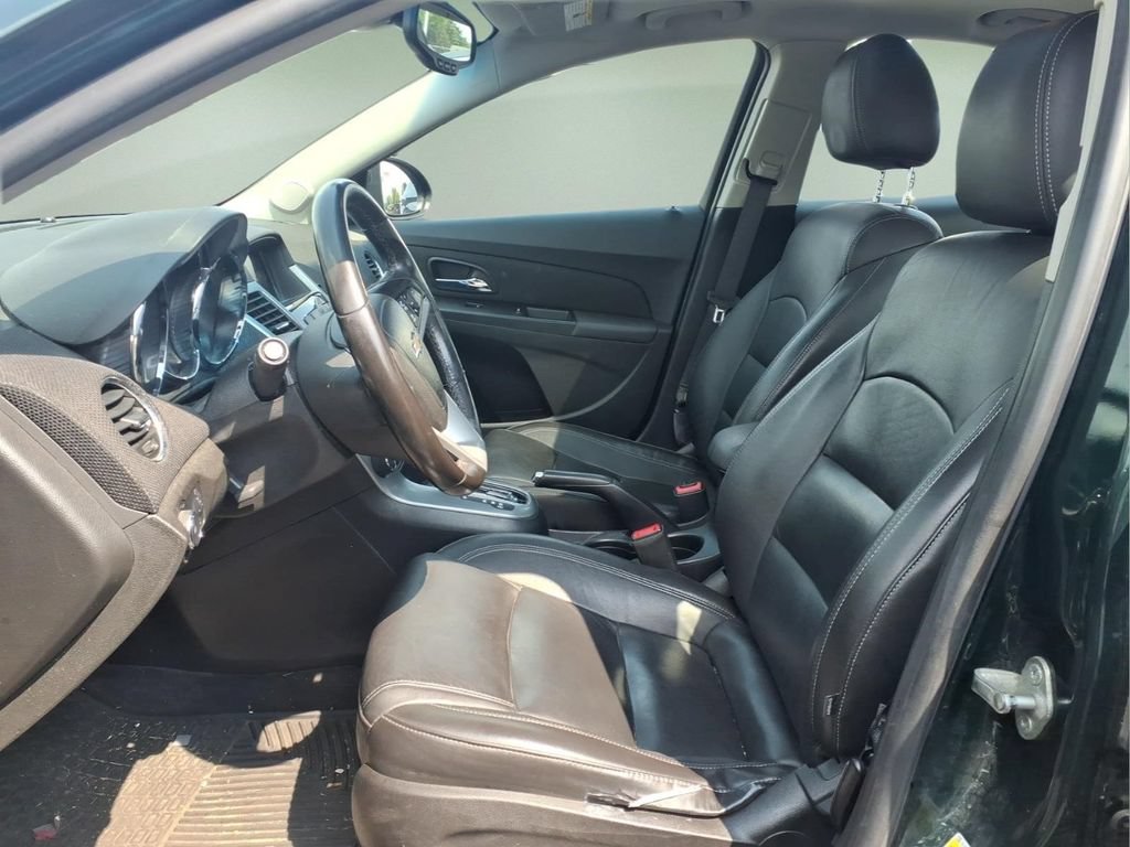 Used 2015 Chevrolet Cruze LTZ w/ Sun, Sound and Sport Package FWD image 4