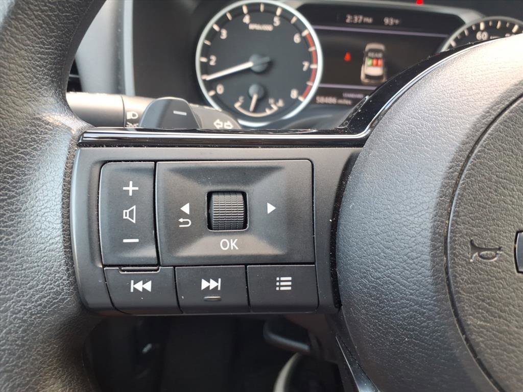 Used 2023 Nissan Rogue SV image 23