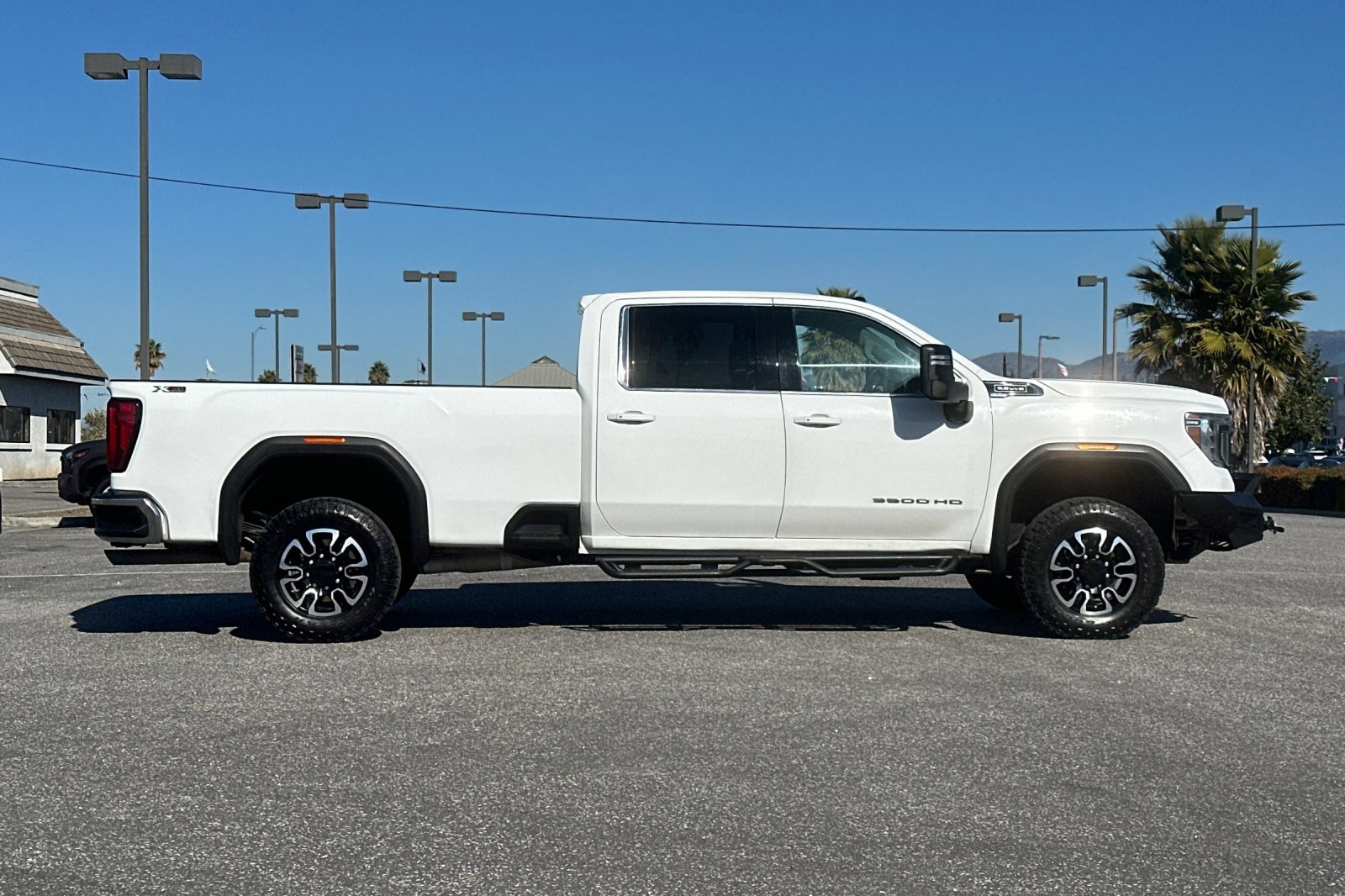 Used 2020 GMC Sierra 3500 SLE image 3