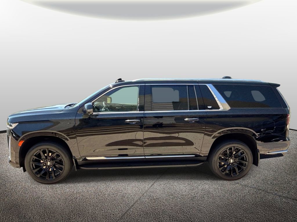 Used 2024 Cadillac Escalade ESV Premium Luxury AWD/4WD image 3
