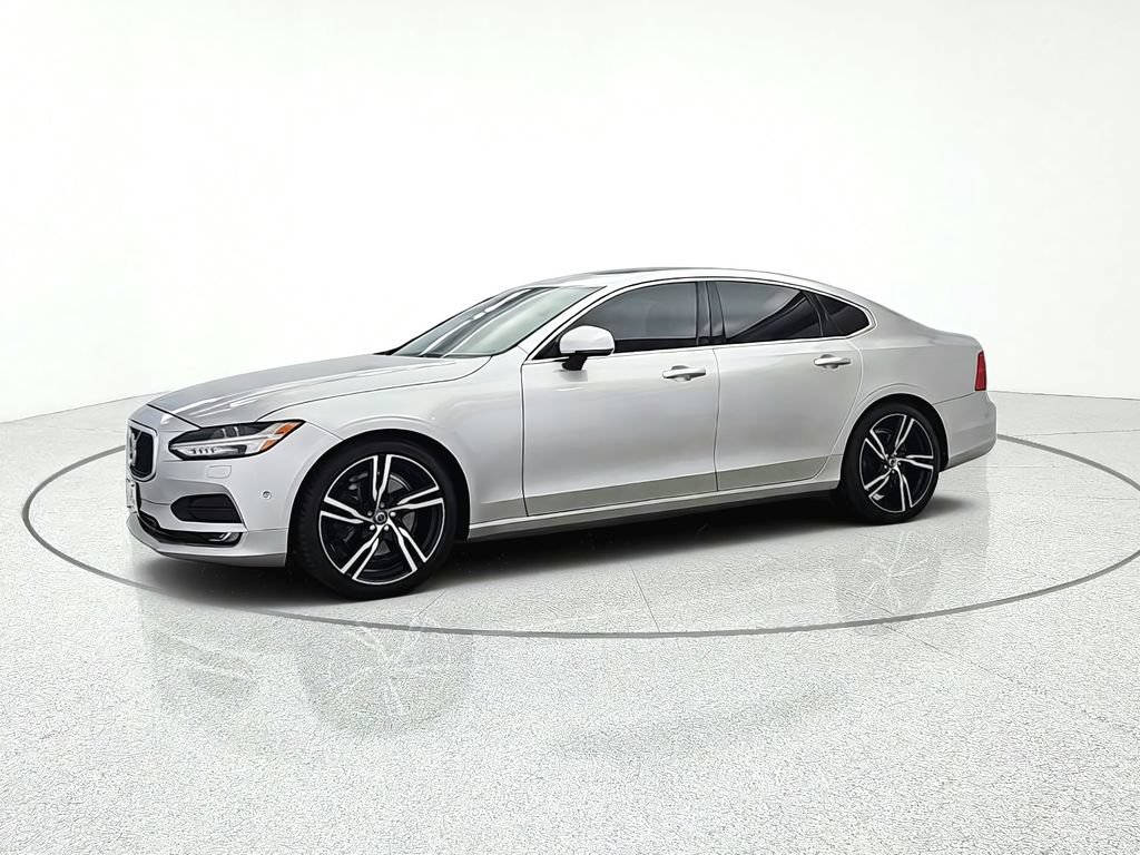 Used 2017 Volvo S90 T6 Momentum w/ Vision Package AWD/4WD image 3
