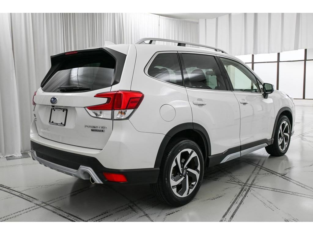 Used 2022 Subaru Forester Touring image 7