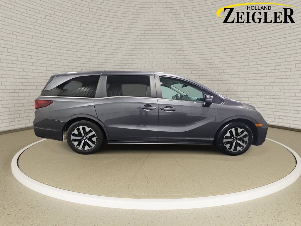 Used 2025 Honda Odyssey EX-L image 4