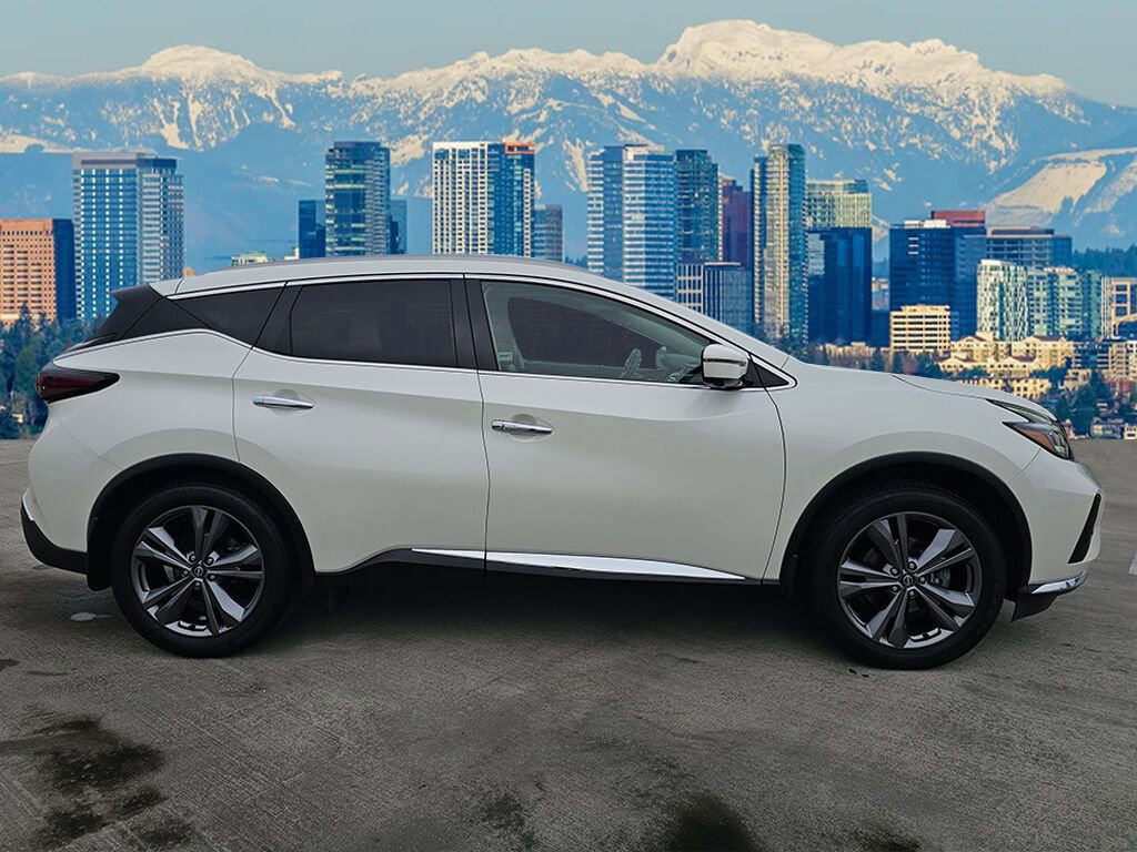 Used 2023 Nissan Murano Platinum w/ Cargo Package image 16