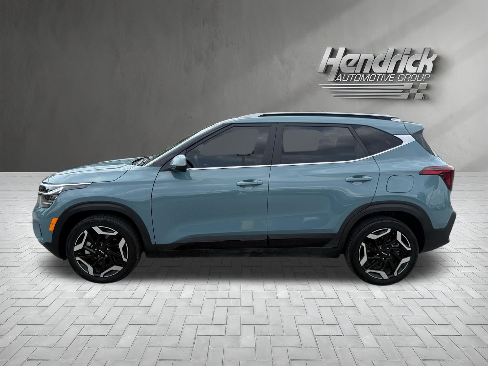 Used 2024 Kia Seltos SX w/ SX Sunroof Package AWD/4WD image 7