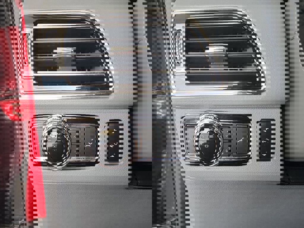 Used 2019 Lincoln Navigator L Reserve w/ Cargo Package image 18