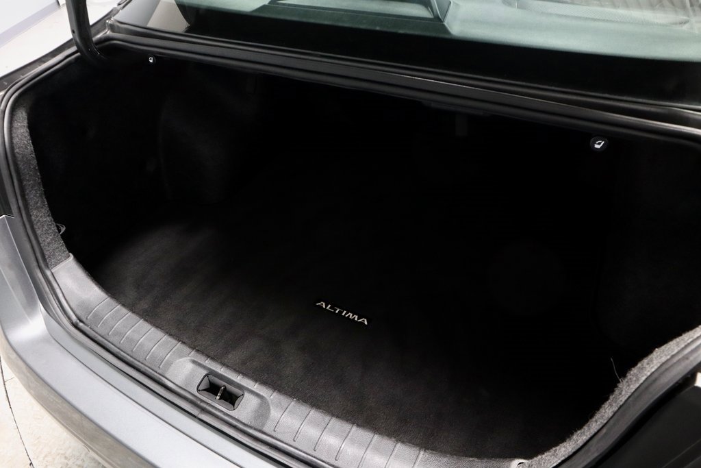 Used 2024 Nissan Altima 2.5 SV image 12