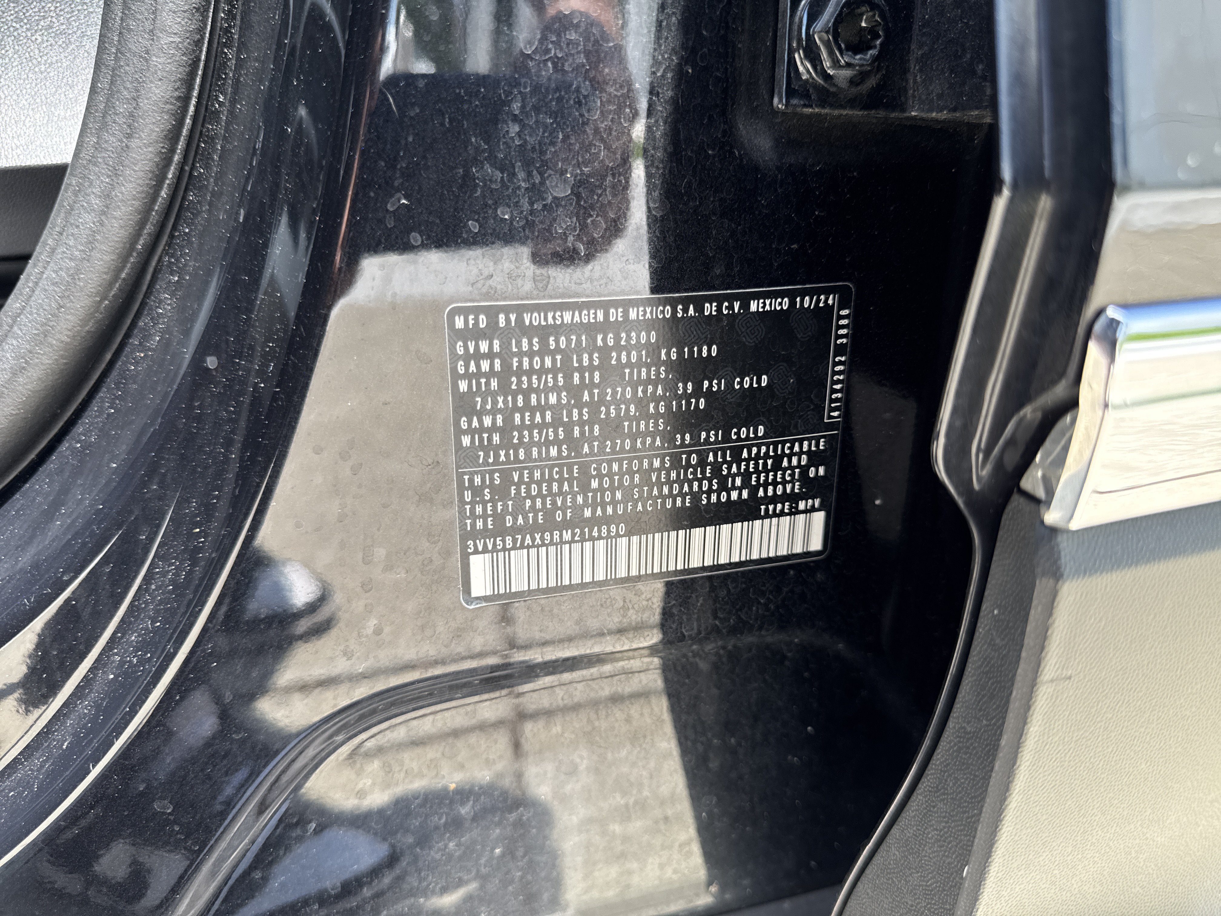 Certified 2024 Volkswagen Tiguan Wolfsburg Edition AWD/4WD image 33