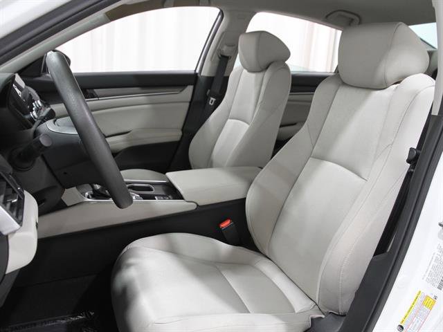 Used 2019 Honda Accord LX image 5