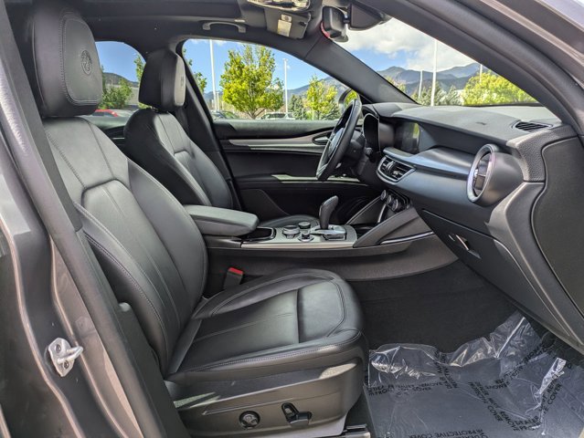 Used 2024 Alfa Romeo Stelvio Ti image 23