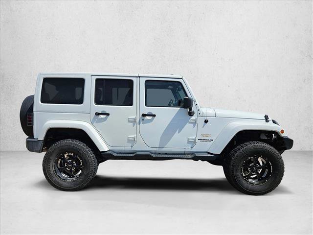 Used 2015 Jeep Wrangler Unlimited Sahara w/ Connectivity Group AWD/4WD image 7