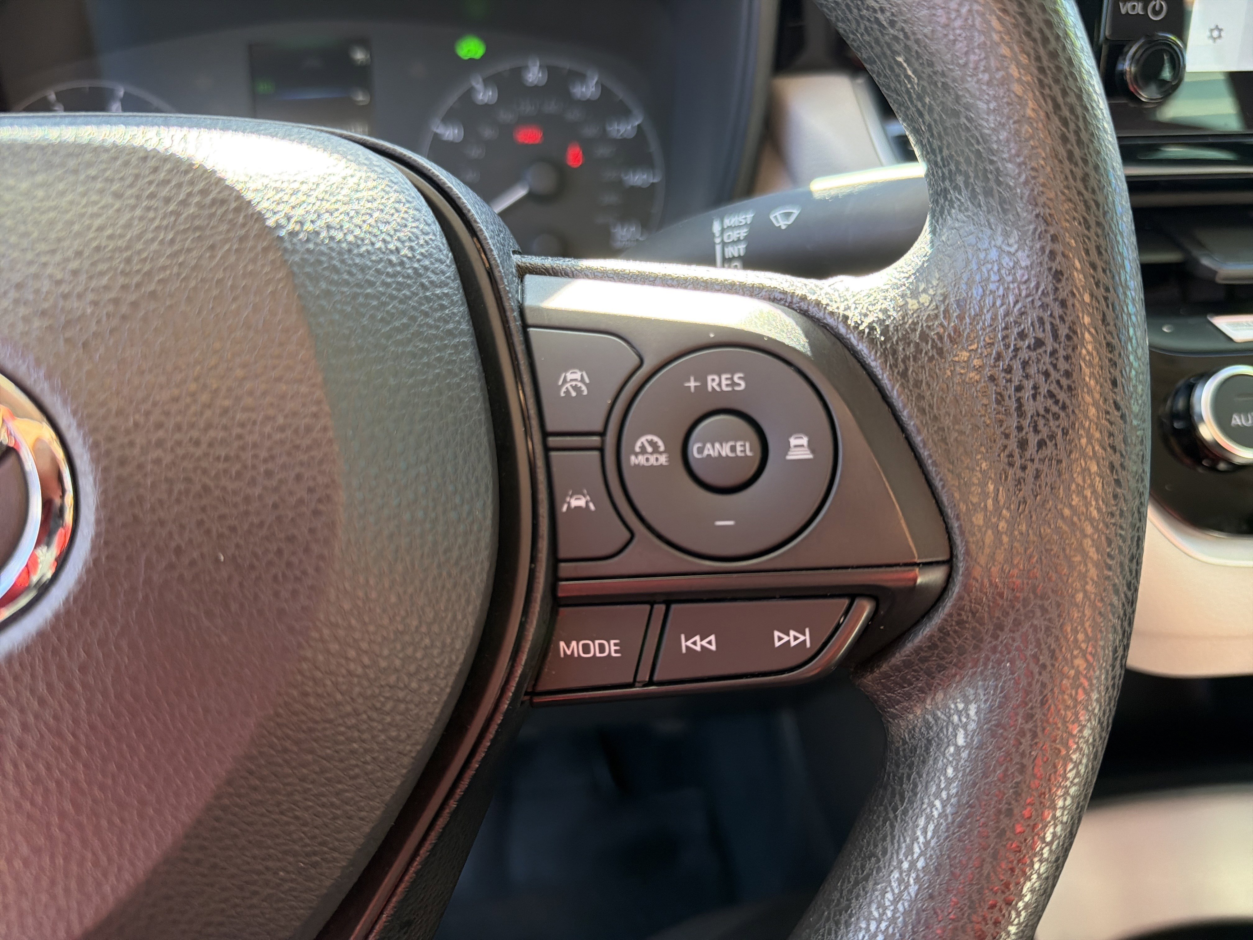 Certified 2024 Toyota Corolla LE image 9