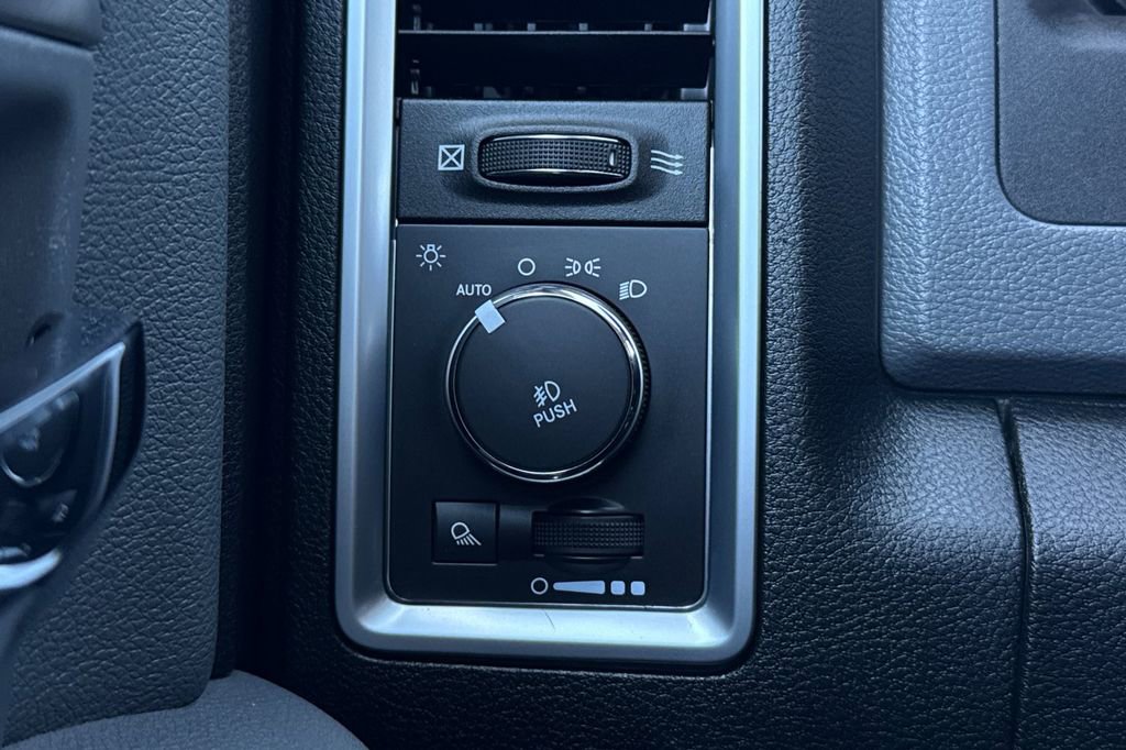 Used 2016 RAM 2500 Big Horn AWD/4WD image 31