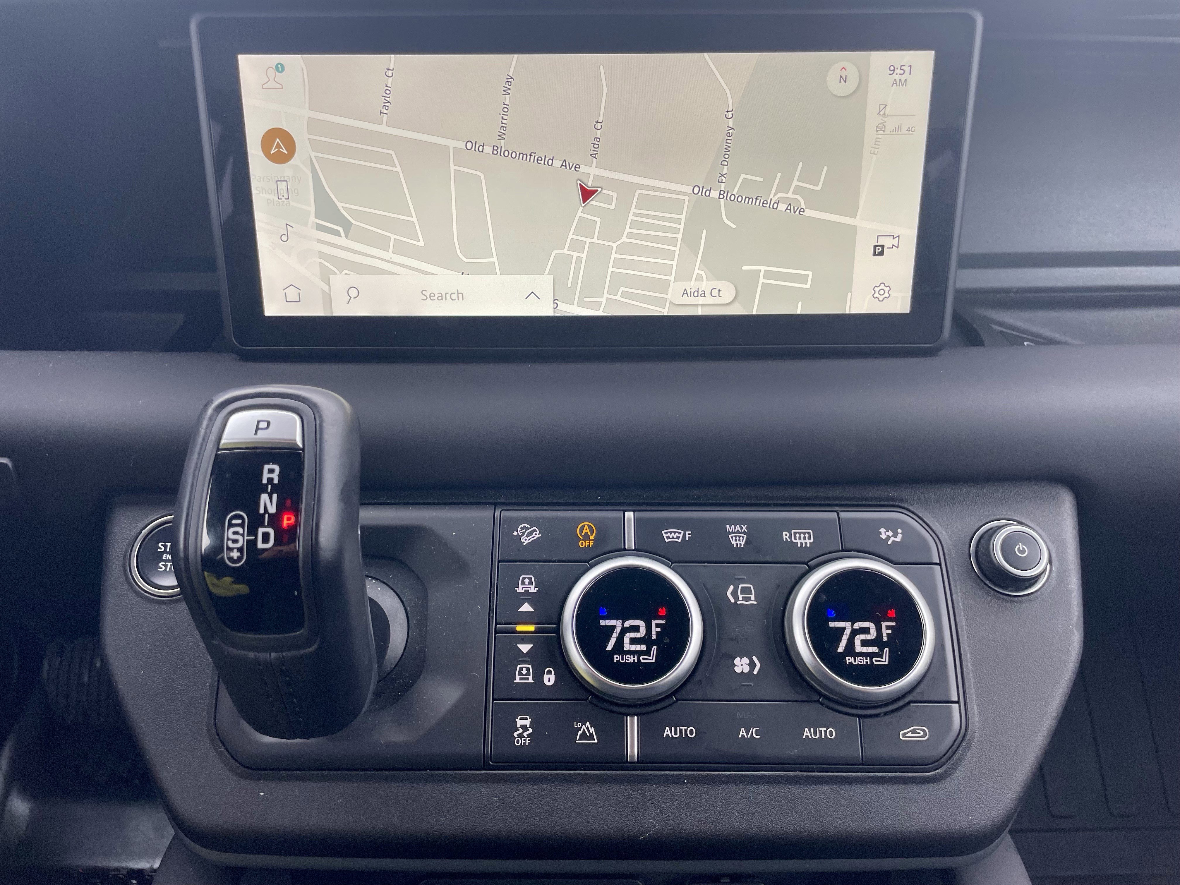 Used 2024 Land Rover Defender 110 X-Dynamic SE image 25