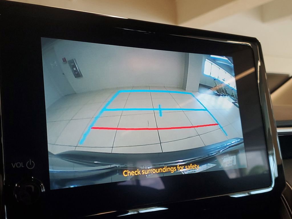 Used 2025 Toyota Corolla LE image 26