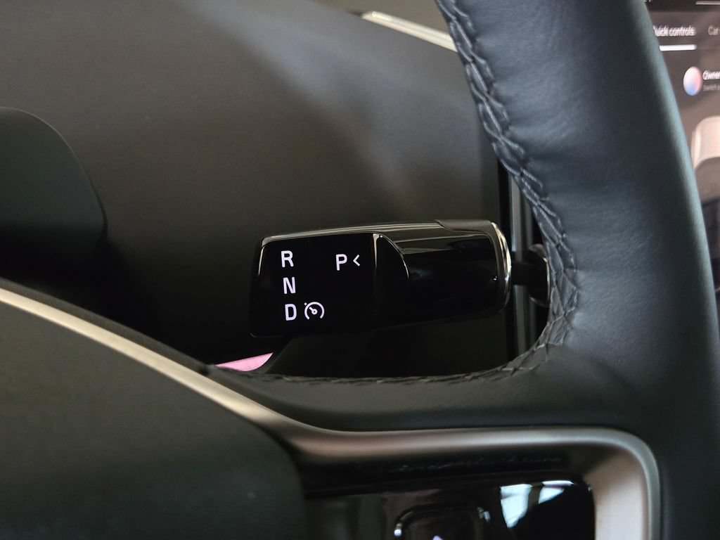 Certified 2025 Volvo EX30 Ultra AWD/4WD image 31