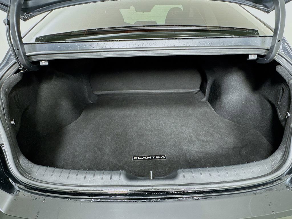 Used 2023 Hyundai Elantra SEL FWD image 25