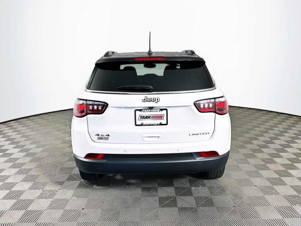 Certified 2025 Jeep Compass Limited AWD/4WD image 9