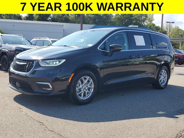 Certified 2023 Chrysler Pacifica Touring-L FWD image 4
