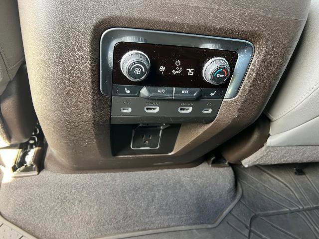 Used 2021 Chevrolet Tahoe Z71 w/ Z71 Off-Road Package image 24