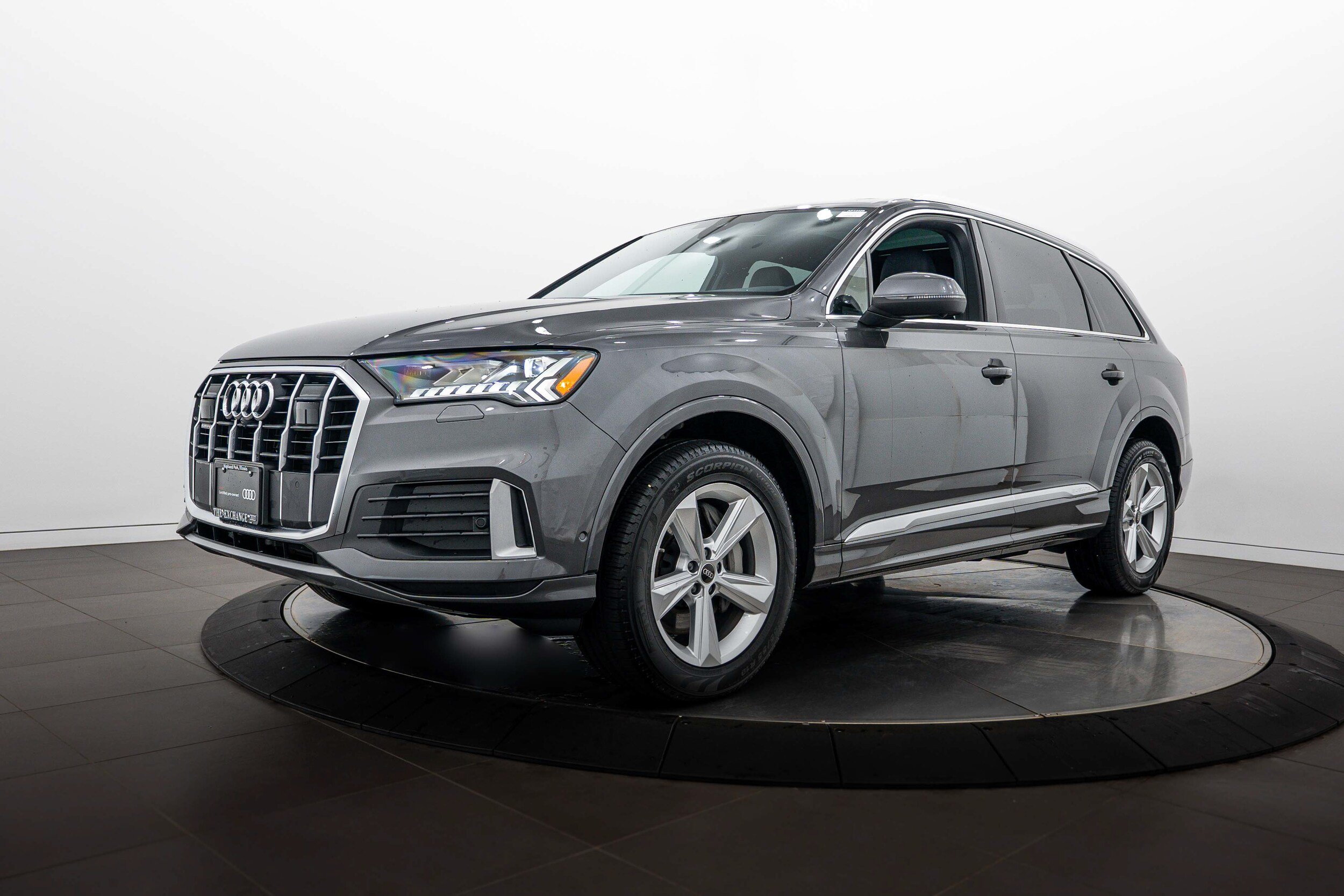 Used 2023 Audi Q7 2.0T Premium Plus w/ Premium Plus Package AWD/4WD image 6