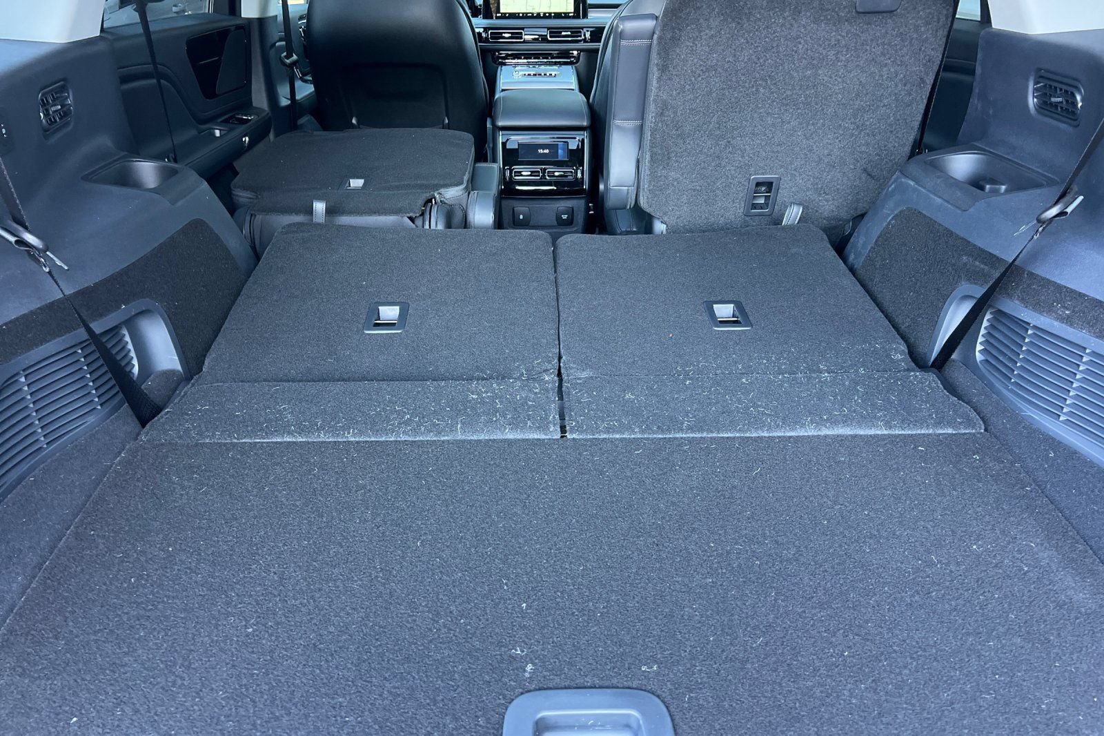 New 2026 Lincoln Aviator AWD w/ Jet Appearance Package image 13