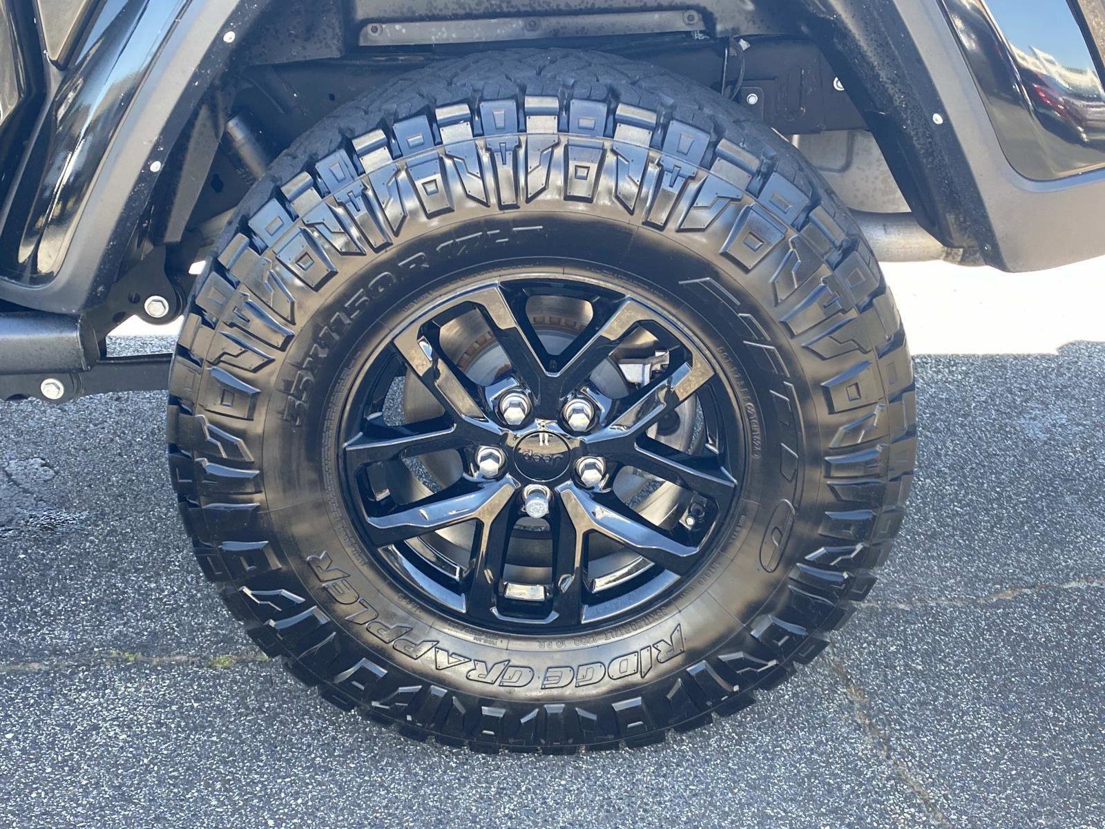 Certified 2022 Jeep Gladiator Sport image 14