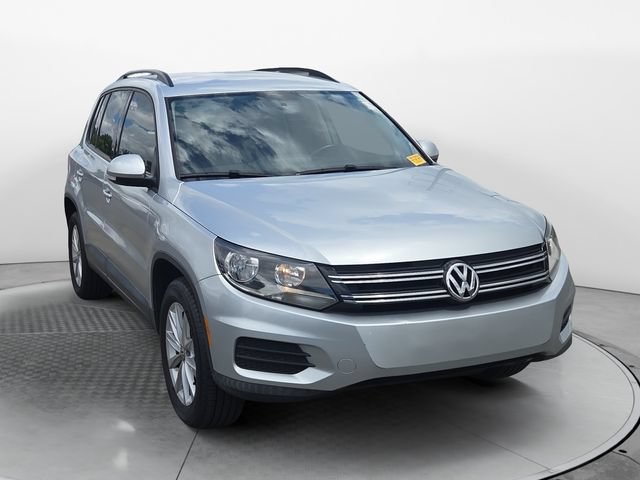 Used 2017 Volkswagen Tiguan Limited w/ Premium Package FWD image 7
