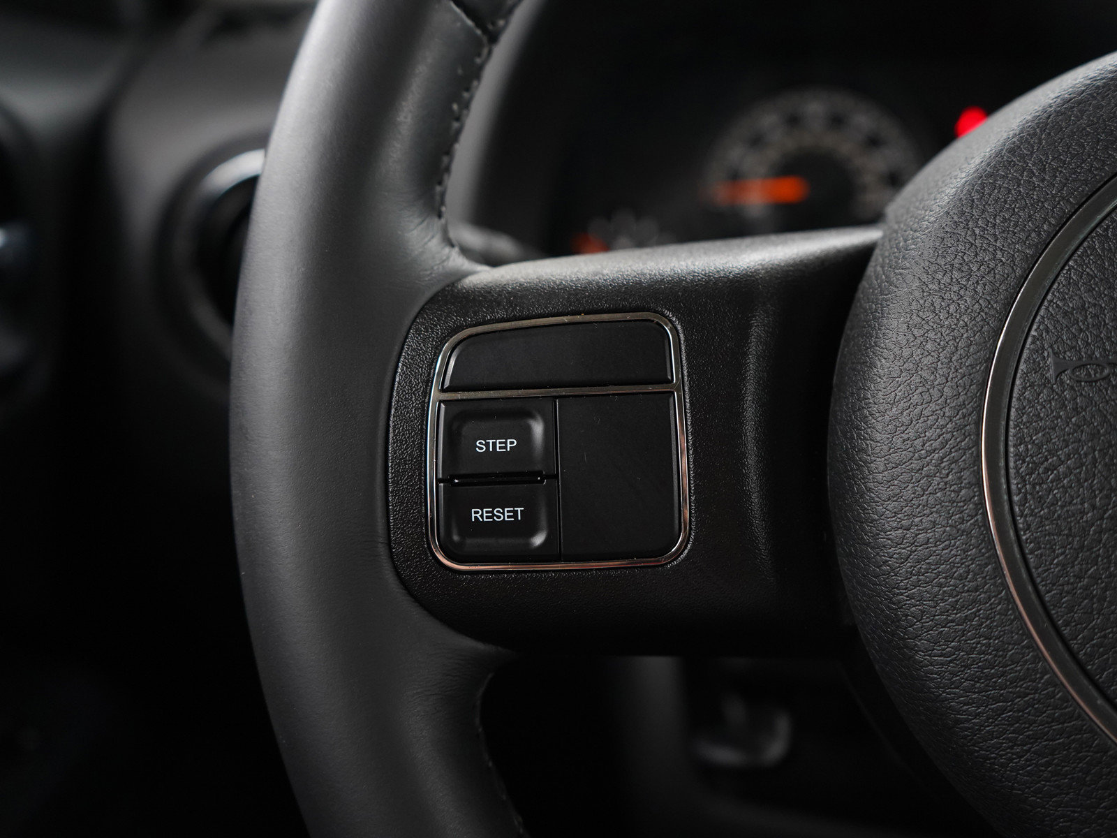 Used 2014 Jeep Patriot Latitude image 23