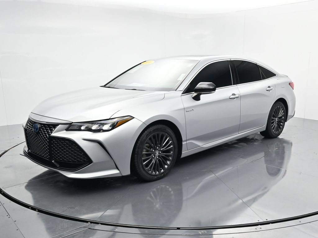 Used 2020 Toyota Avalon XSE FWD image 4