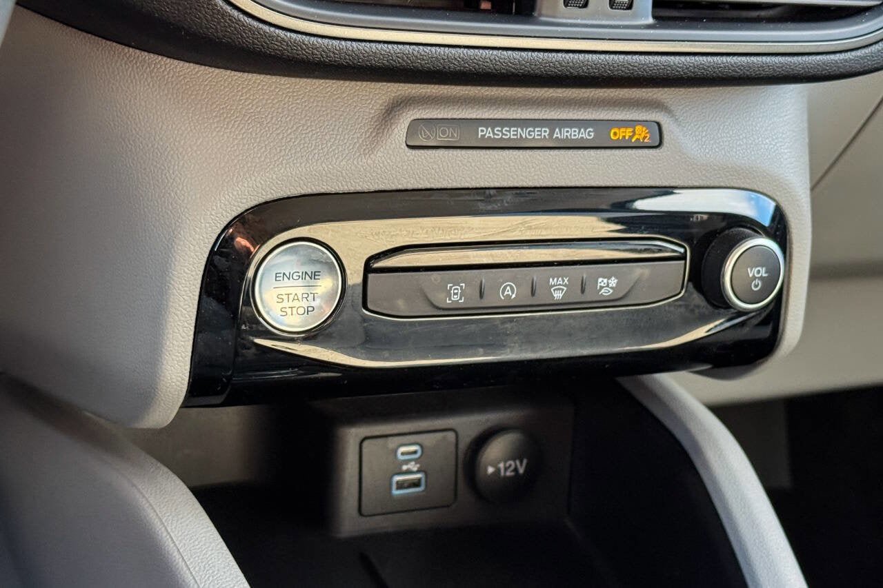 Used 2023 Ford Escape Active w/ Tech Pack #1 AWD/4WD image 28