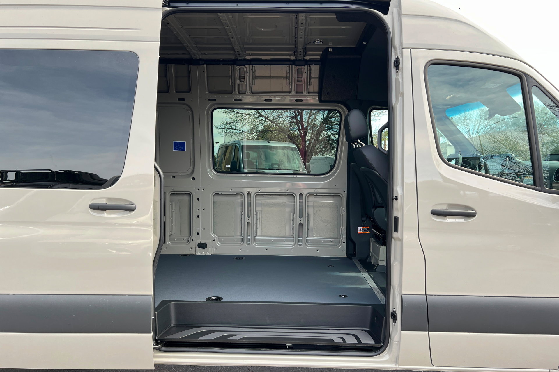 New 2026 Mercedes-Benz Sprinter 2500 image 18