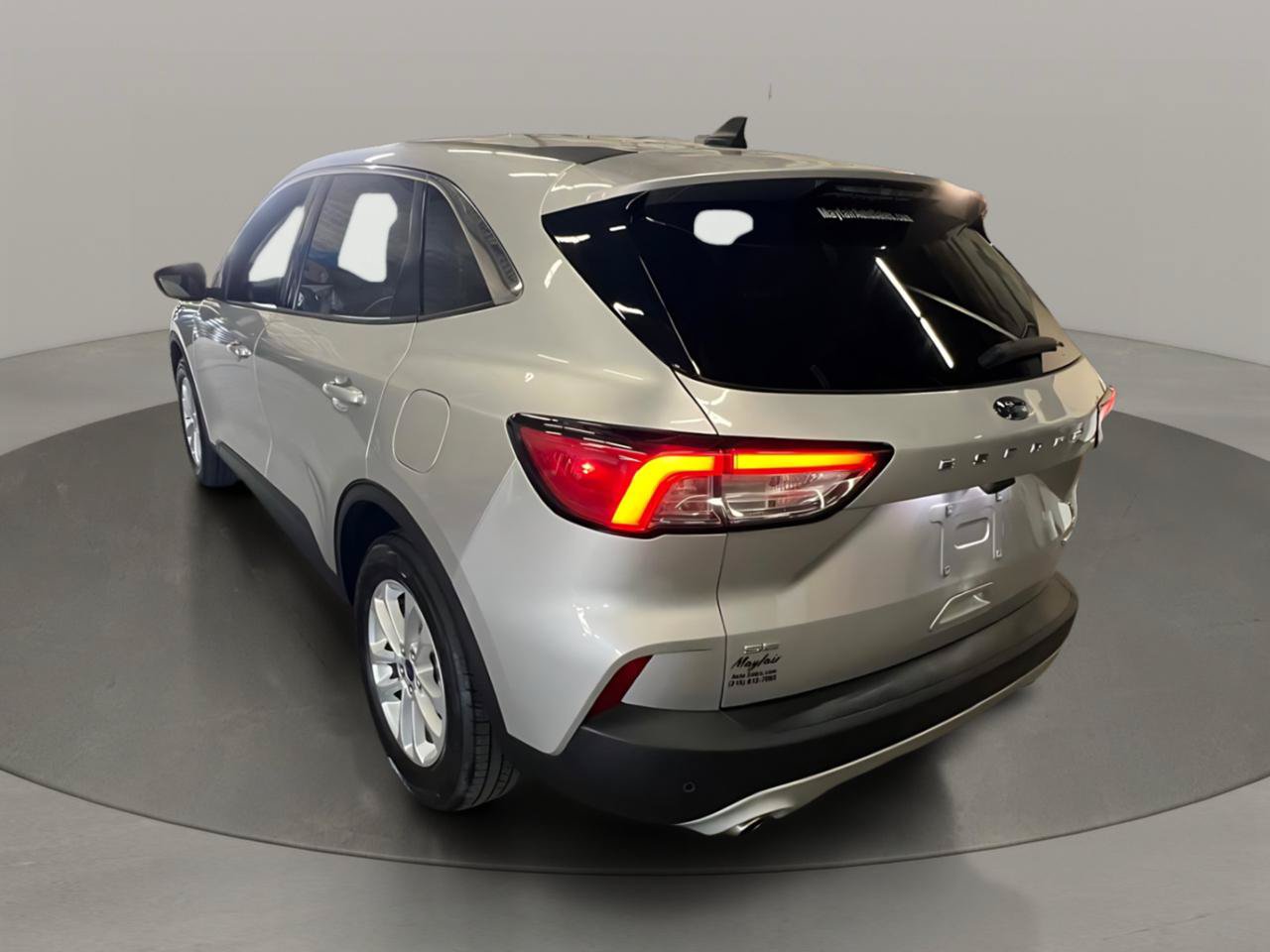 Used 2020 Ford Escape SE FWD image 4