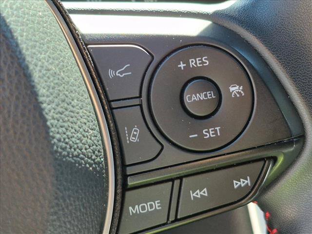 Used 2025 Toyota RAV4 SE AWD/4WD image 16
