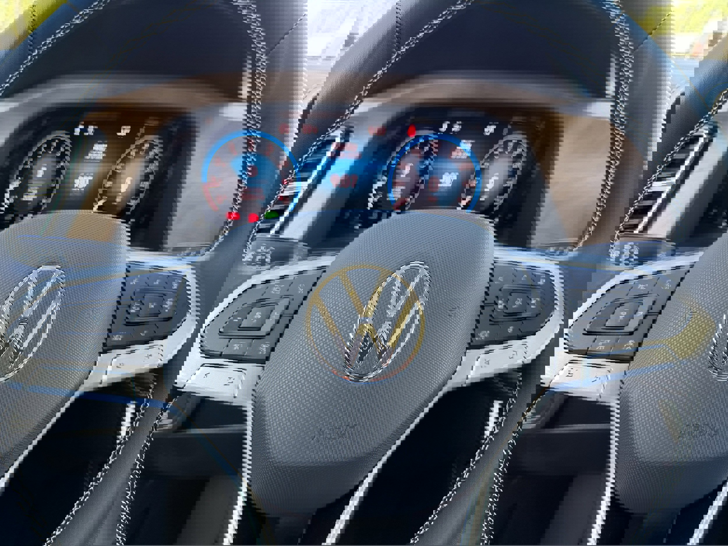 New 2026 Volkswagen Atlas SE image 30