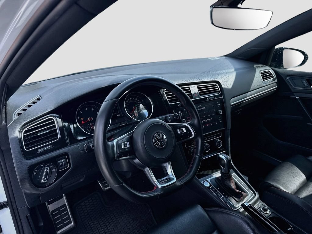 Used 2021 Volkswagen GTI SE FWD image 9