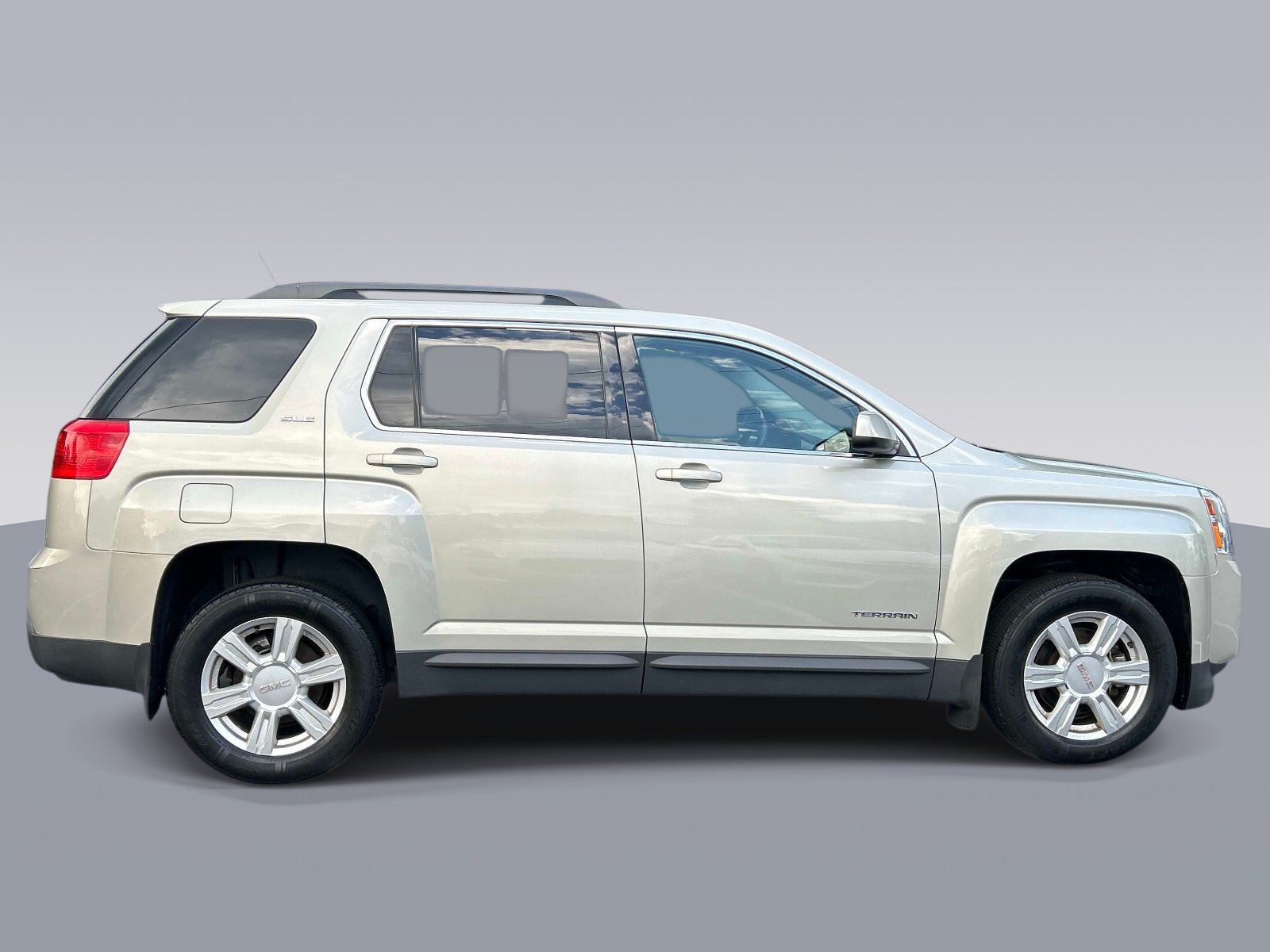 Used 2014 GMC Terrain SLE w/ Convenience Package AWD/4WD image 2