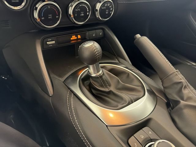New 2026 MAZDA MX-5 Miata RF Grand Touring w/ Appearance Package RWD image 24