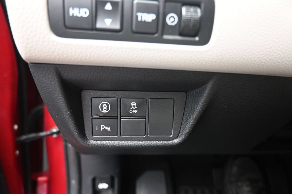 Used 2018 Honda Accord Touring image 30