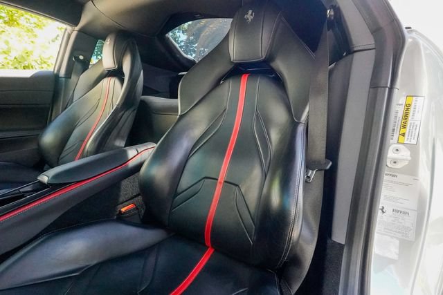 Used 2018 Ferrari 812 Superfast RWD image 53