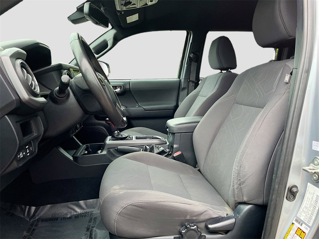 Used 2019 Toyota Tacoma w/ TRD Off-Road Package image 20