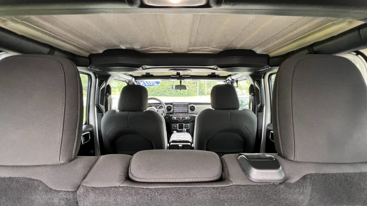 Used 2018 Jeep Wrangler Unlimited Sport image 26