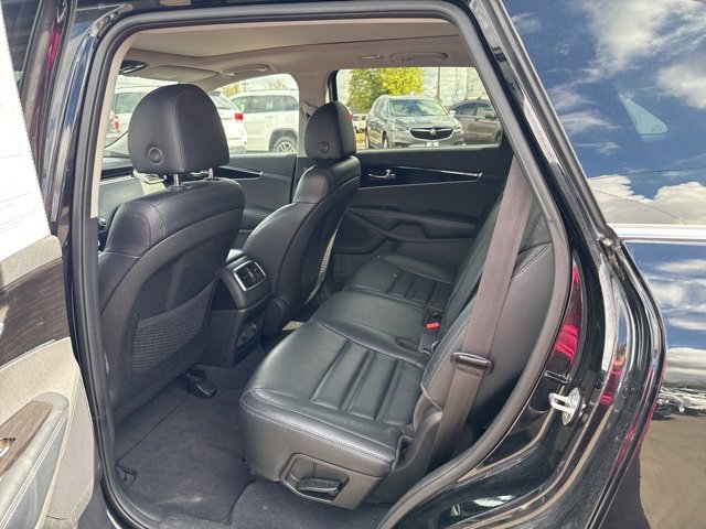 Used 2019 Kia Sorento EX image 11