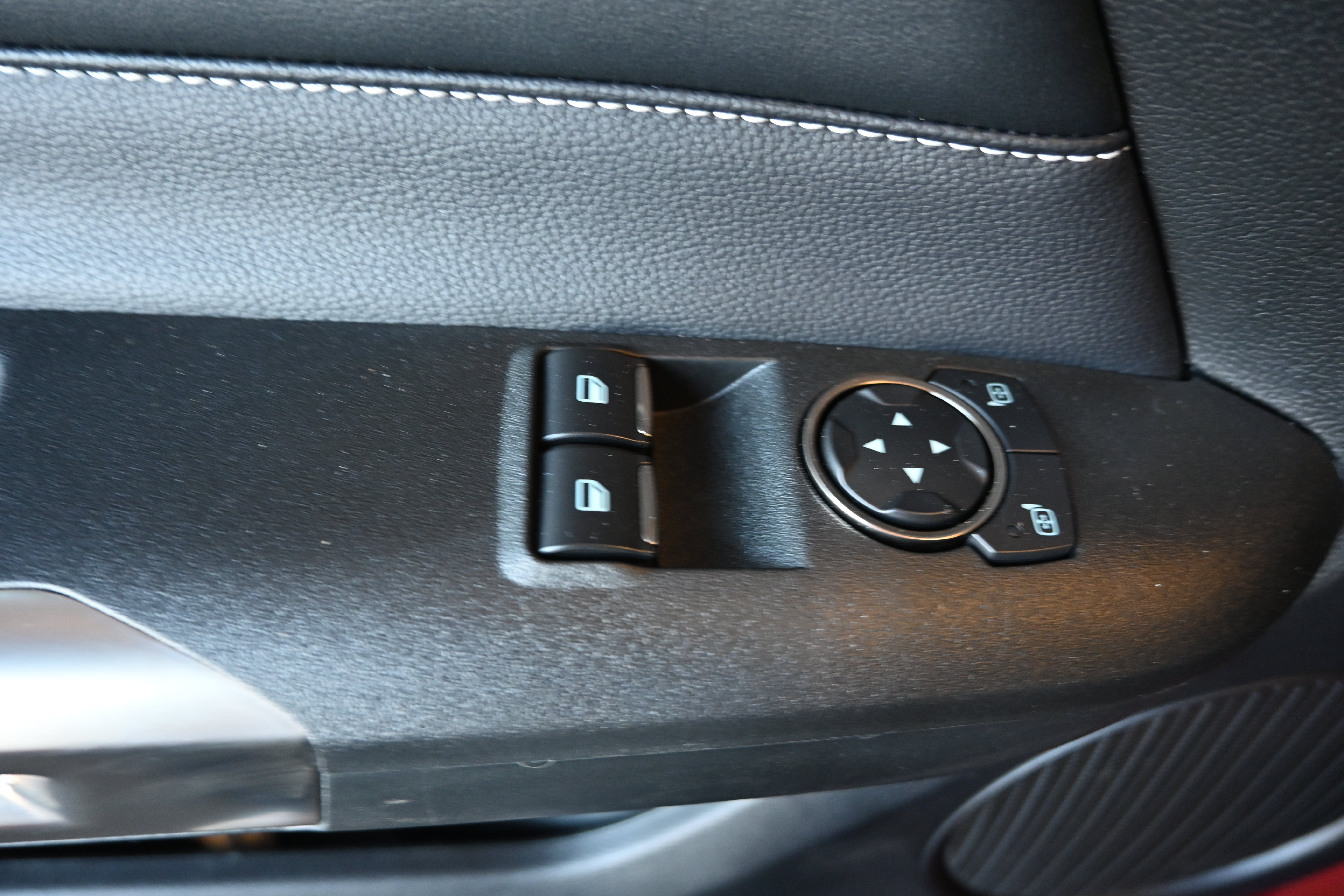 Used 2020 Ford Mustang Shelby GT500 w/ Technology Package RWD image 70