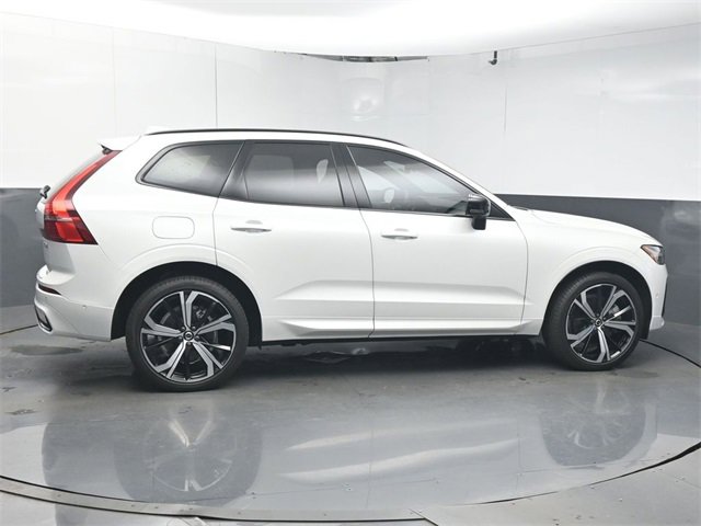 Used 2025 Volvo XC60 T8 Ultra w/ Protection Package Premier image 8