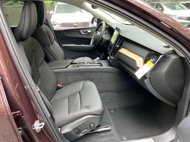 New 2026 Volvo XC60 T8 Plus w/ Protection Package Premier AWD/4WD image 17