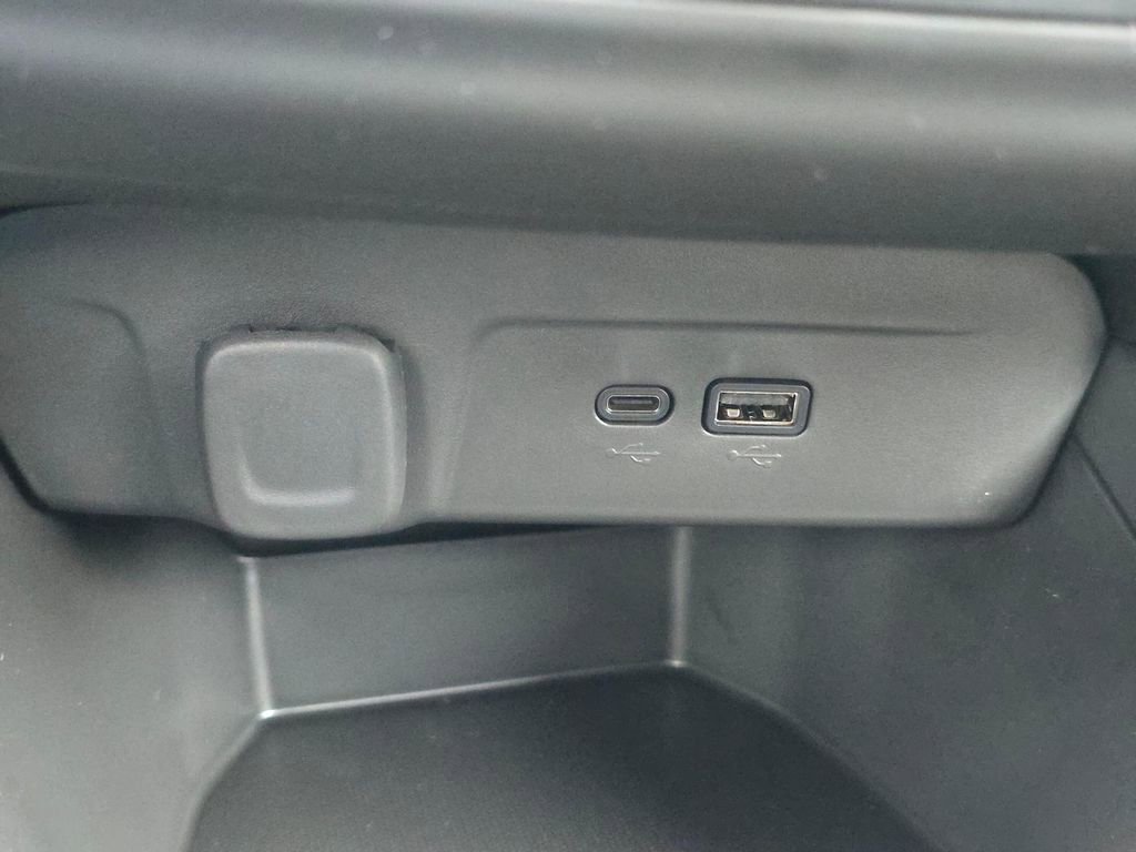 New 2026 Chevrolet Trax RS FWD image 25