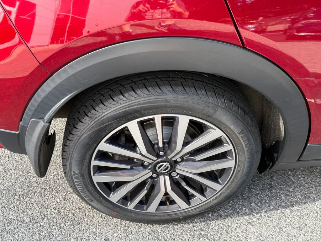 Used 2021 Nissan Kicks SV FWD image 12